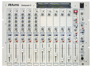 Compact II RAmi Console analogique de diffusion